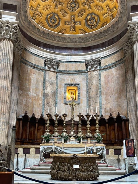 Rome: Pantheon Guided Tour With Skip the Line Tickets - Richly Decorated Interior