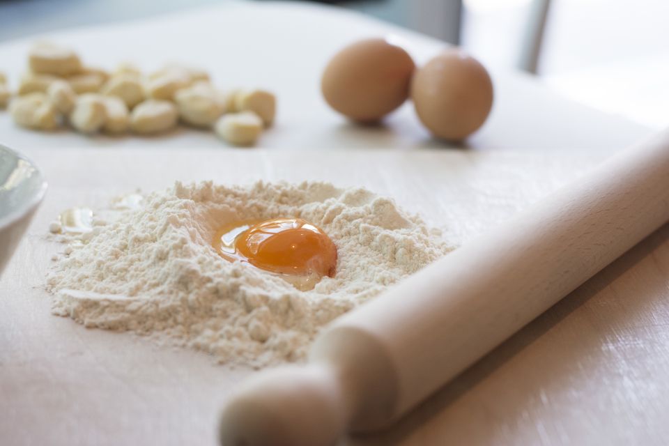 Rome: Pasta and Gelato Cooking Class With Wine or Beer - Inclusions