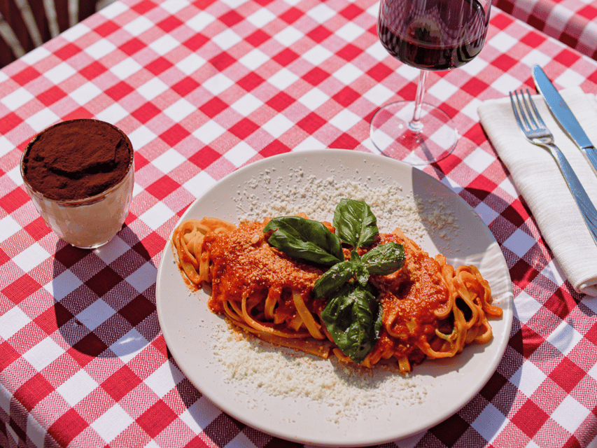 Rome: Pasta and Tiramisu Cooking Class in Piazza Navona - Key Points