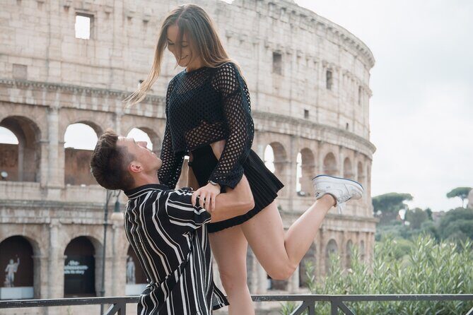 Rome Photo Shoot Tour with Professional Photographer - Pass By: Roman Forum (Approx. 30 minutes)