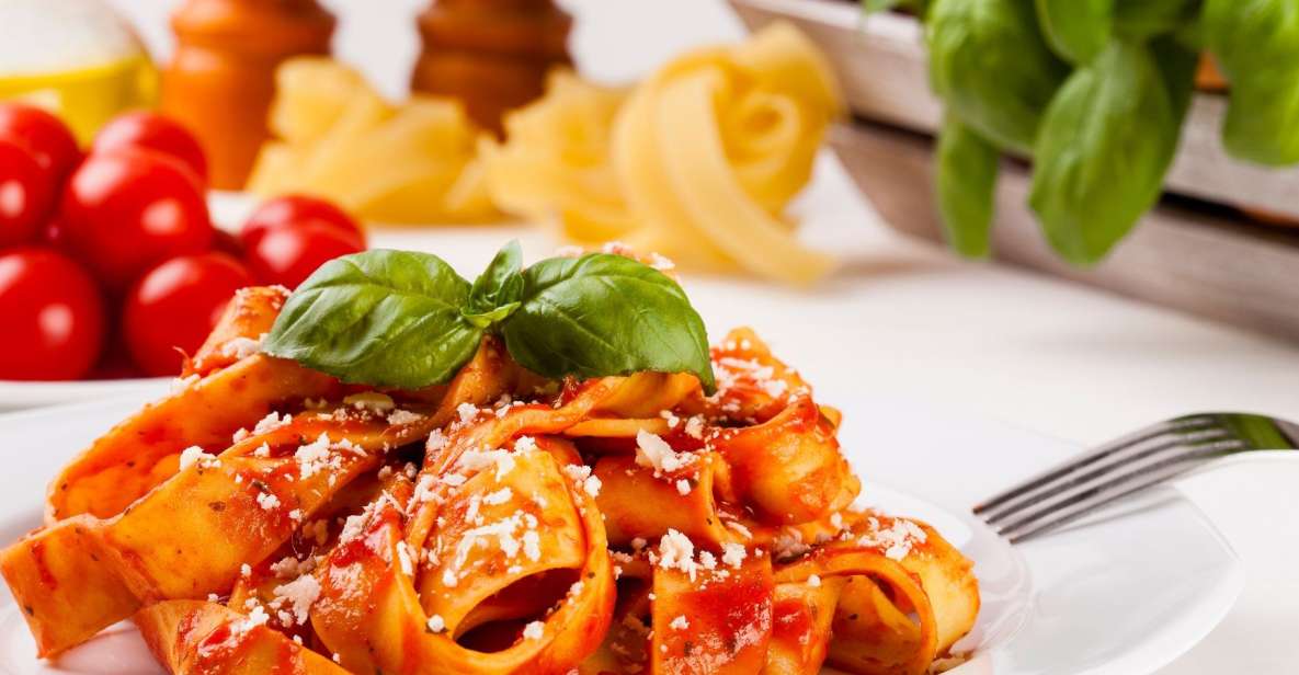 Rome: Piazza Navona Fettucine Pasta-Making Cooking Class - Meeting Point and Arrival