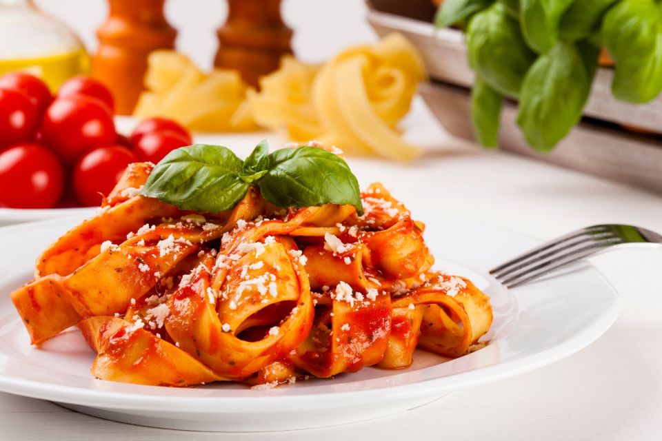 Rome: Piazza Navona Fettucine Pasta-Making Cooking Class - Booking and Cancellation Policy