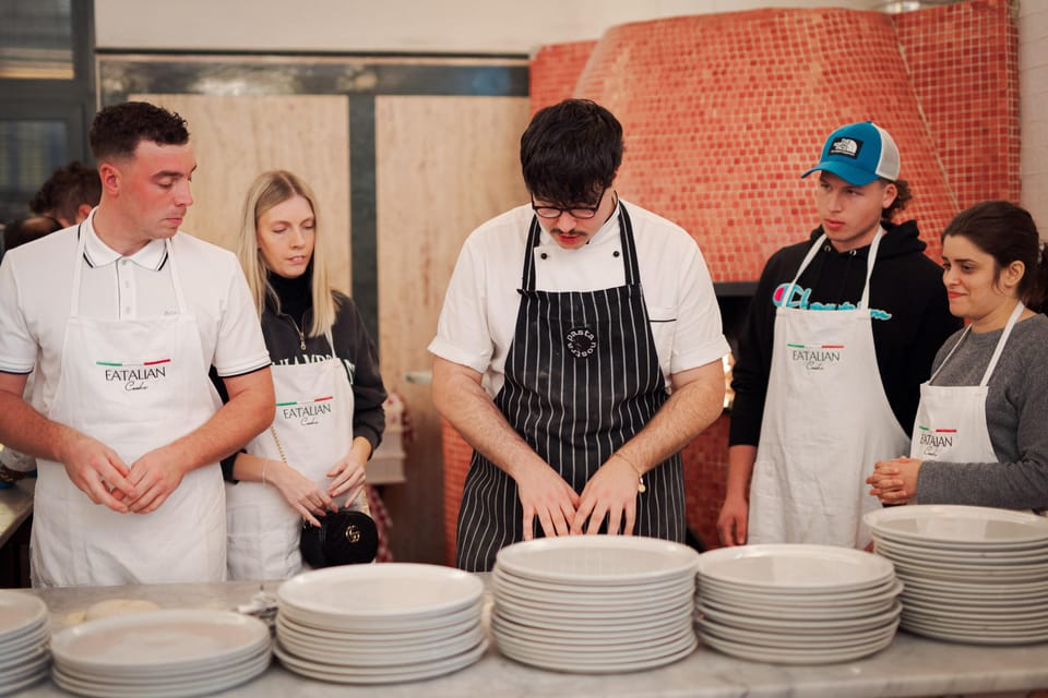 Rome: Pizza and Tiramisu Cooking Class in Piazza Navona - Key Points