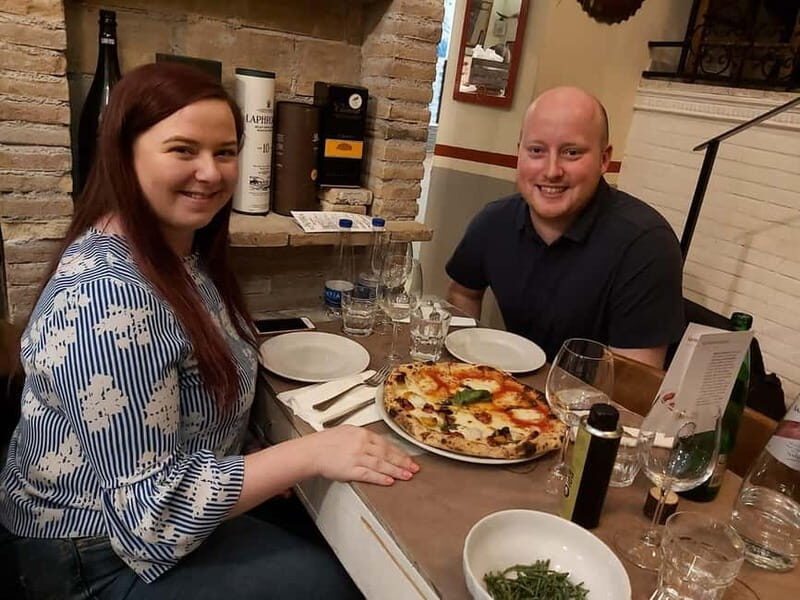 Rome: Pizza & Tiramisu Class with Free Flowing Fine Wine - A Deep Dive into the Experience