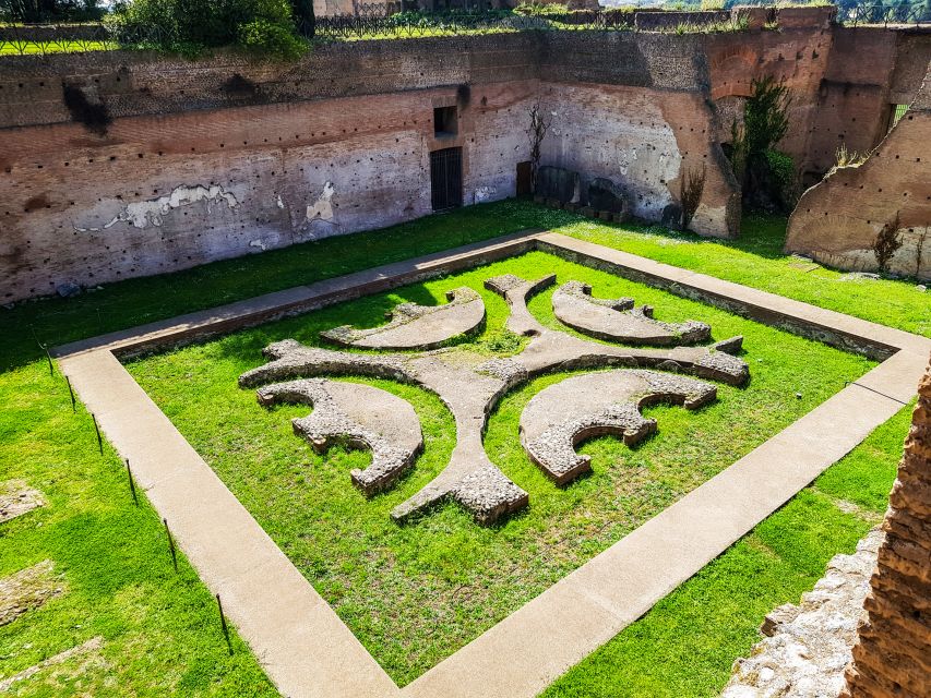 Rome: Priority Entry Colosseum, Forum & Palatine Hill Tour - Experience Highlights
