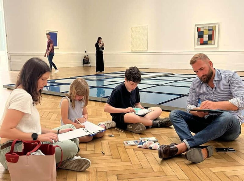 Rome: Private Art Workshop for Families With Kids - Discovering the National Gallery of Modern Art through Creative Eyes