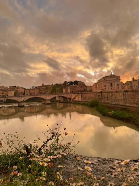 Rome: Private Golf Cart Tour by night 2 hours with Aperitivo - The Itinerary in Detail