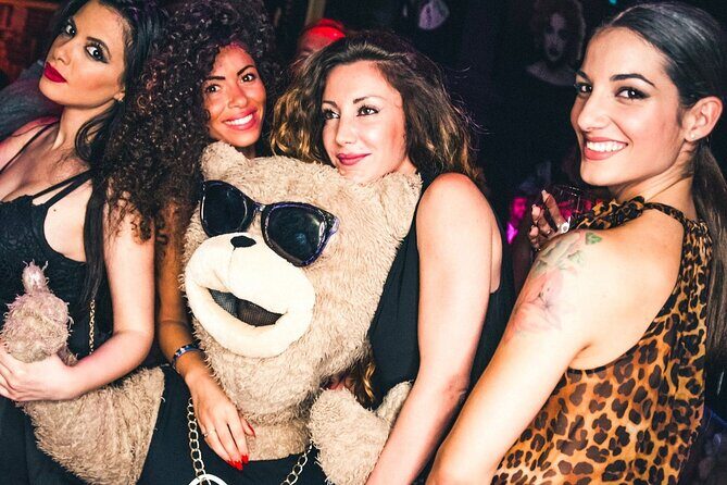 Rome Pub Crawl in the Old Town - An In-Depth Look at the Rome Pub Crawl