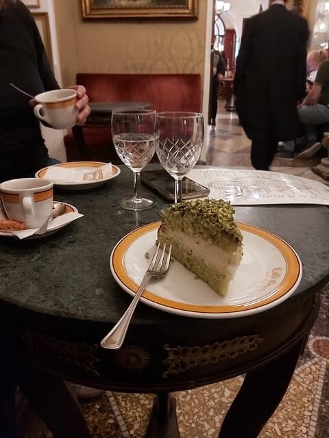 Rome: Roma Doce Roma tour - Cafés, Sweetshops and Sights - The tasting experience