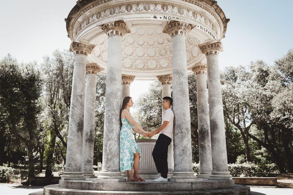 Rome: Romantic Couple Photoshoot Tour VIP - Ask Away