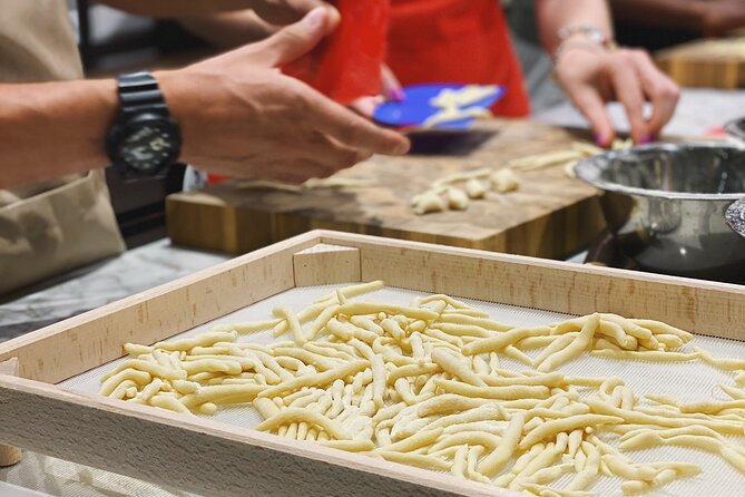 Rome: Small Group Pasta & Tiramisu Masterclass by Colosseum - Expert-led Pasta and Tiramisu Instruction