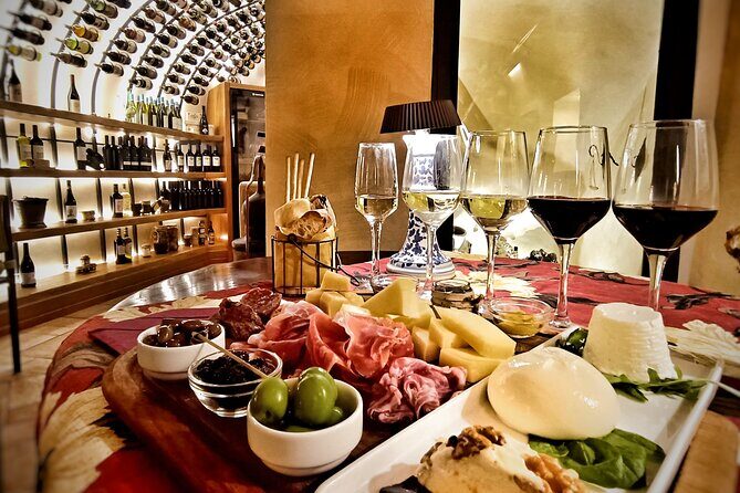 Rome Tiber River Cruise and Top Food Tasting with Wine Pairing - Exploring the Itinerary in Detail