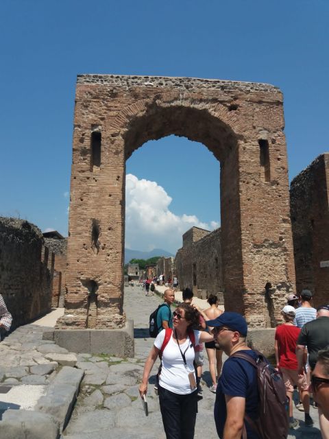 Rome to Pompeii and Royal Palace of Caserta Private Tour - Lunch Options