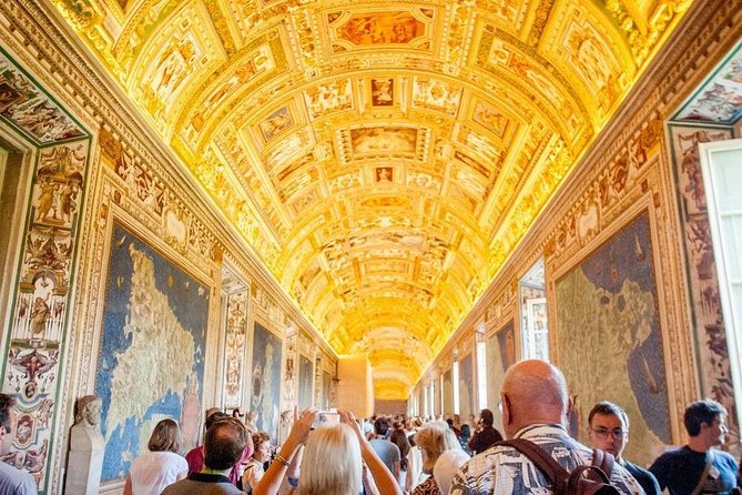 Rome Tour : Vatican Museum and Sistine Chapel Guided Tour - Accessibility and Group Size