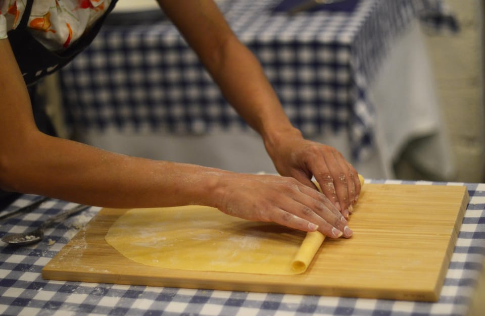 Rome: Traditional Pasta and Tiramisu Cooking Class - Important Considerations