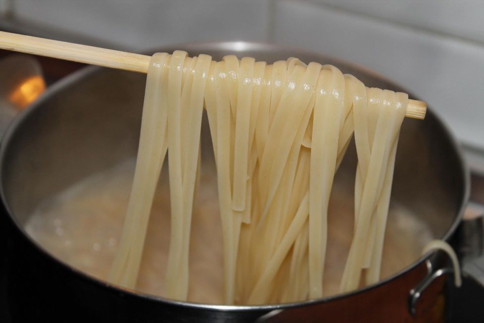 Rome: Traditional Pasta Cooking Class With Tiramisu and Wine - Group Size and Language