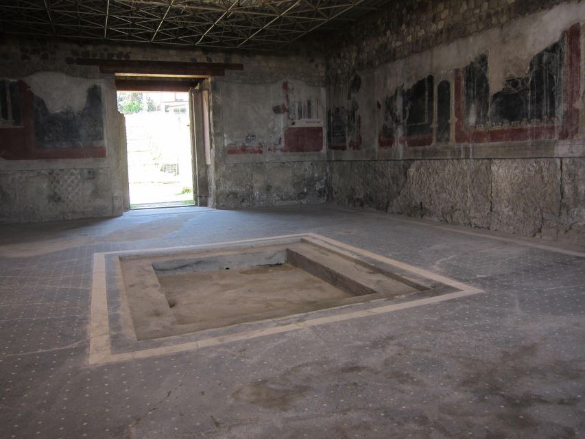 Rome: Transfer From Rome to Sorrento via Pompeii - Stress-Free Travel Experience