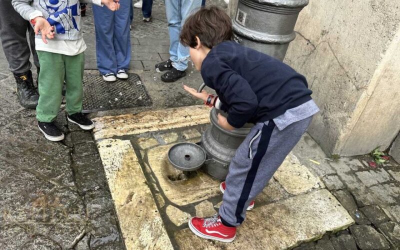 Rome: Treasure Hunt for Kids and Families Trevi and Pantheon - Exploring Iconic Monuments