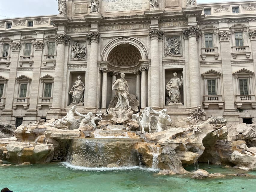Rome: Trevi Fountain District Underground Tour and Ice Cream - Enjoying Gelato at the Trevi Fountain
