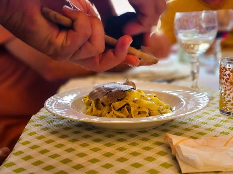 ROME: Truffle Hunting and Lunch with Truffle Dishes - The Truffle Hunt: A Natural Walk