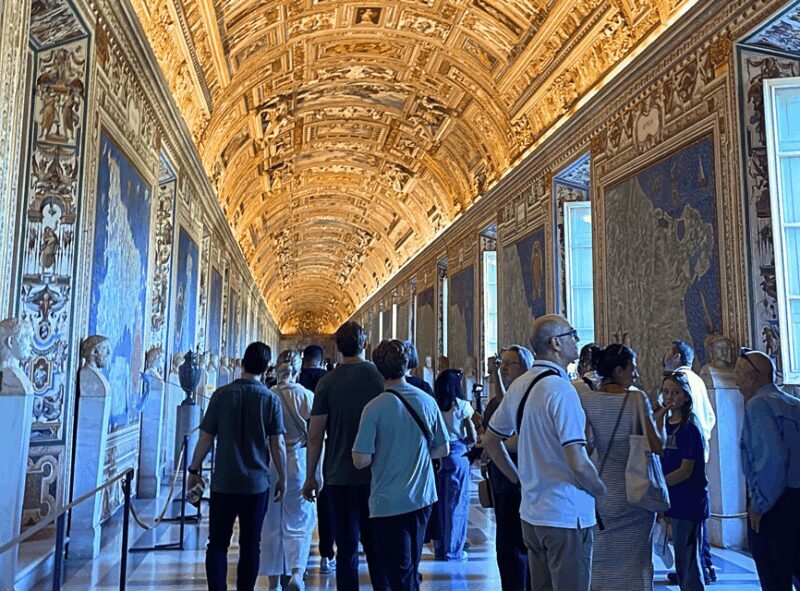 Rome: Vatican Museums Early Morning Private Guided Tour - Key Points
