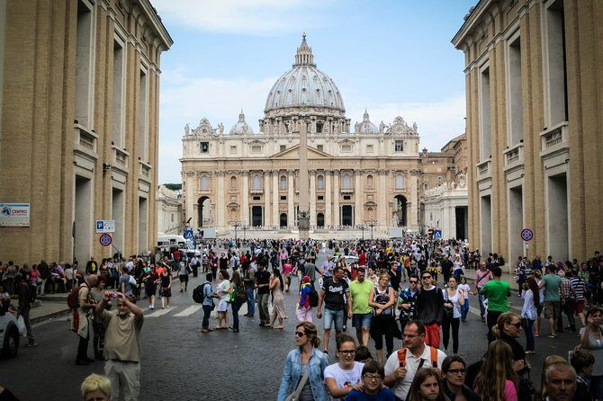 Rome: Vatican Museums Guided Tour with entry to the St. Peter - Who Should Consider This Tour?