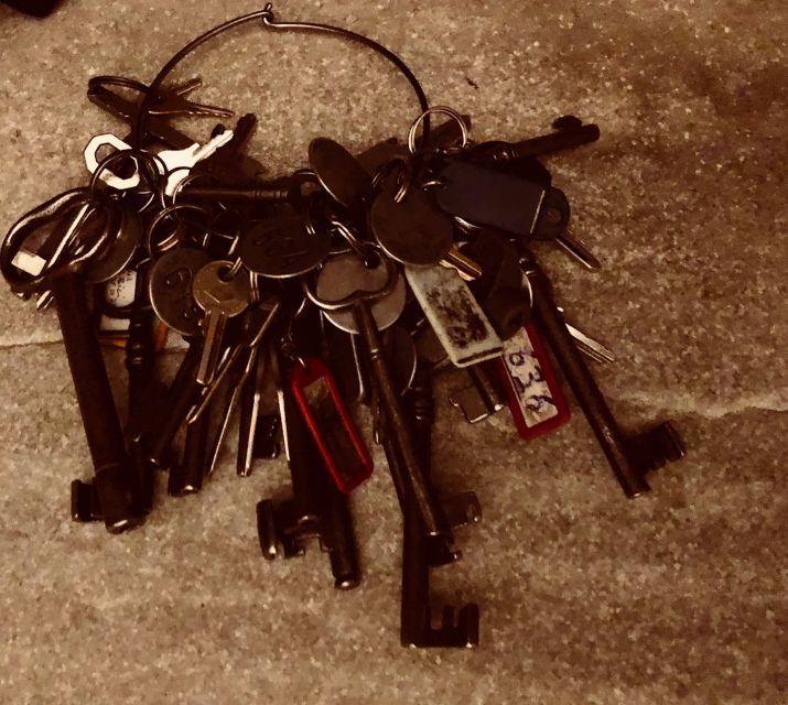 Rome: Vatican, Sistine Chapel, and St Peters Private Tour - Meeting Point and Requirements