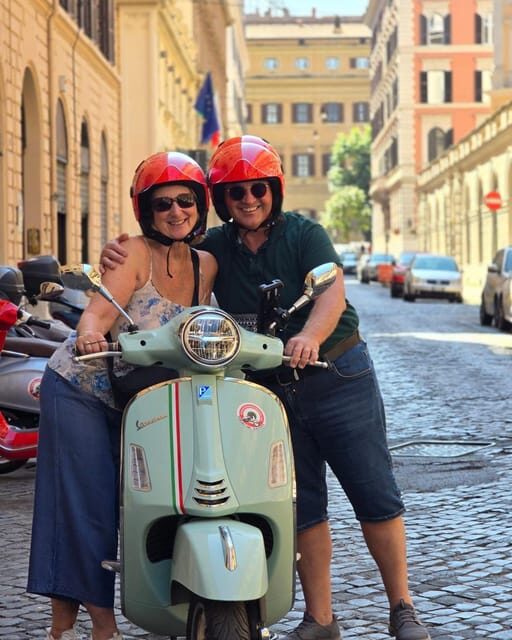 Rome: Vespa 125cc Daily rental - Navigating Rome on a Vespa