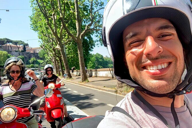 Rome Vespa Tour 3 hours with Francesco (Official Licensed Guide) - Practical Considerations and Tips