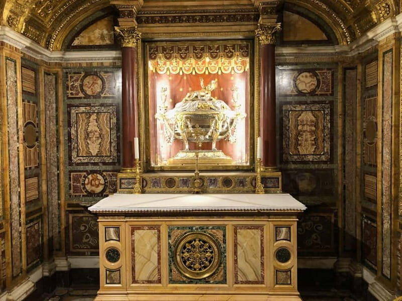 Rome: Via Crucis Pilgrim 3-4 Hour Walking Tour - Santa Prassede: A Hidden Treasure