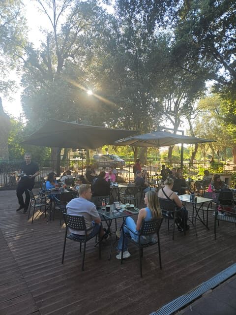 ROME: Villa Borghese Lake tour by boat paddling independently +aperitivo - FAQ