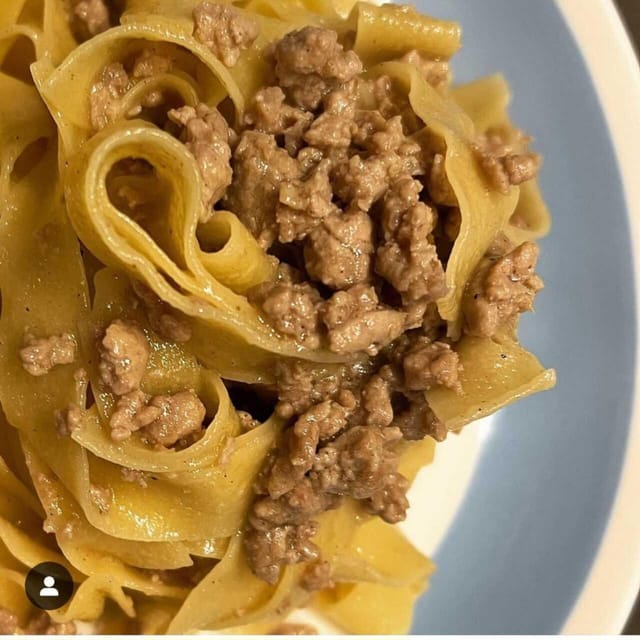 Rome: Walking Tour with Market Visit and home restaurant - Frequently Asked Questions