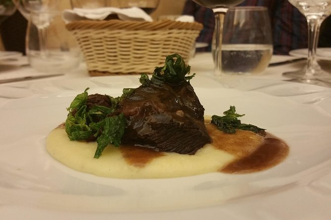 Rome: Wine & Food Paring Dinner With Sommelier Near the Pantheon - Exploring the Private Cellar