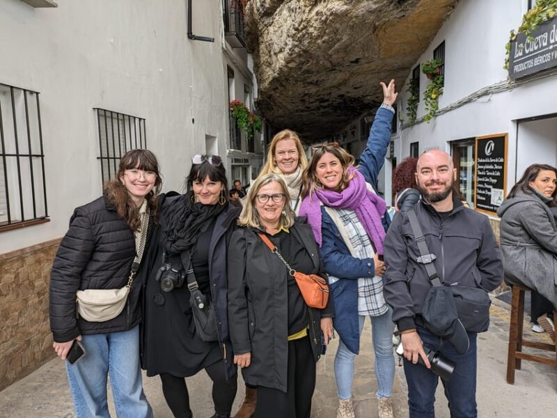 Ronda and White Villages: Small Group Day Trip Experience - Visiting the Historic Town of Ronda