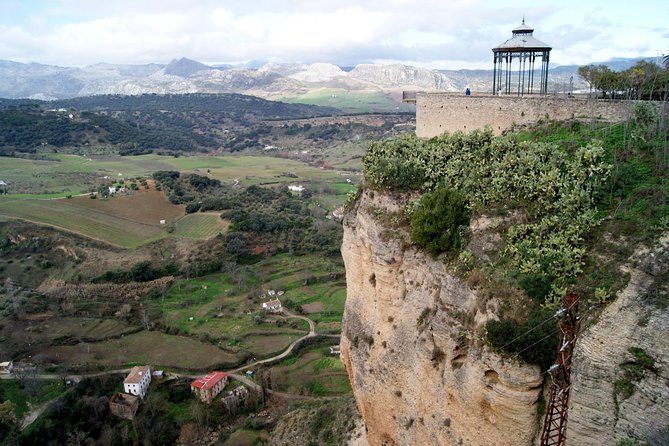 Ronda Day Trip From Malaga - Exploring Mondragon Palace
