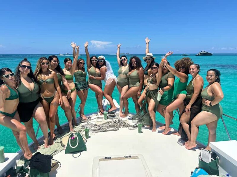 Rose Island: Private Yacht Party Charter - An In-Depth Look at the Rose Island Yacht Tour