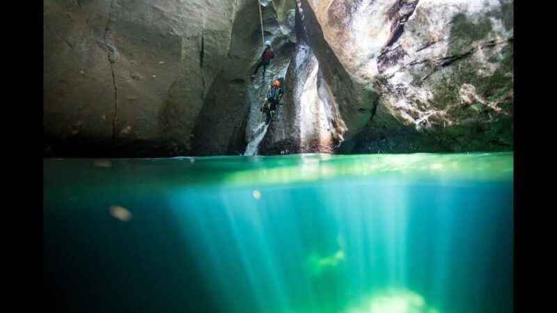 Roseau: Middleham Falls Hike & Titou Gorge Half-Day Trip - FAQ