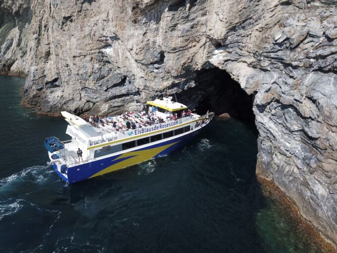 Roses: Boat Trip to Cap De Creus and Cadaqués - Boat Trip Experiences