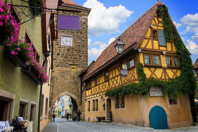 Rothenburg Ob Der Tauber Private Walking Tour With a Professional Guide - Tour Details and Logistics