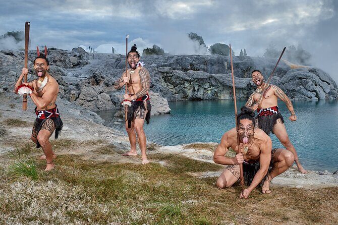 Rotorua Day Trip from Auckland TePuia_Hot Pool-Tub_Redwood Forest - Start in Auckland