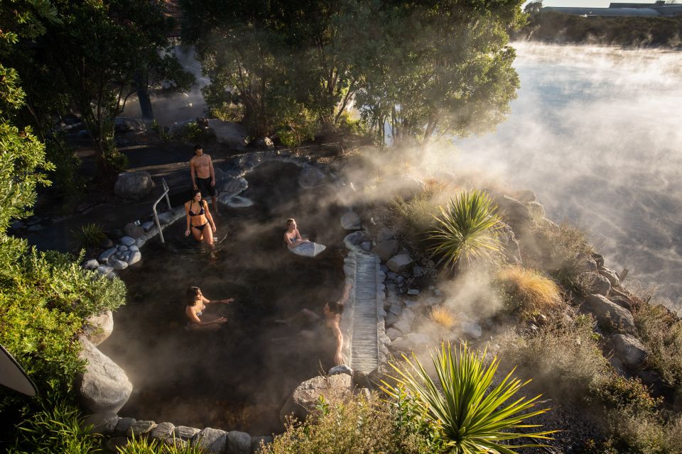 Rotorua Lake: Deluxe Lake Spa Geothermal Hot Spring Bathing - Premium Bathing Area Details