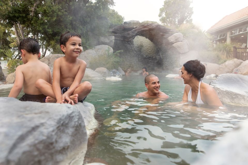 Rotorua Lake: Deluxe Lake Spa Geothermal Hot Spring Bathing - What to Bring and Wear