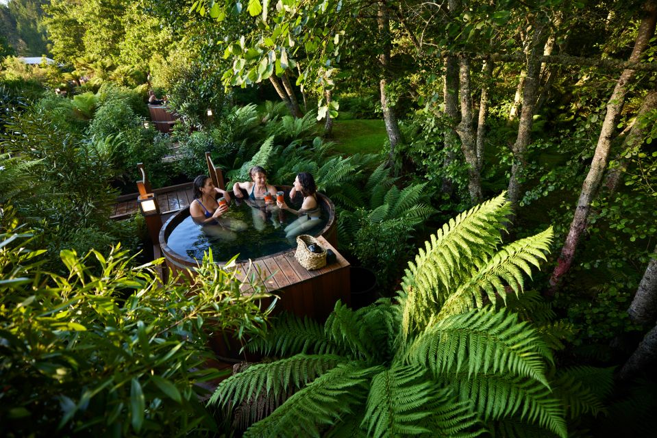 Rotorua: Secret Spot Hot Tubs - Services and Inclusions