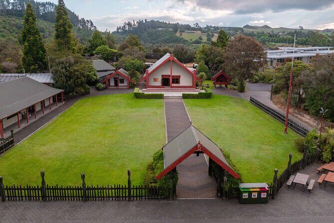 Rotorua: Te R Guided Experience + Haka - A Well-Rounded Itinerary  