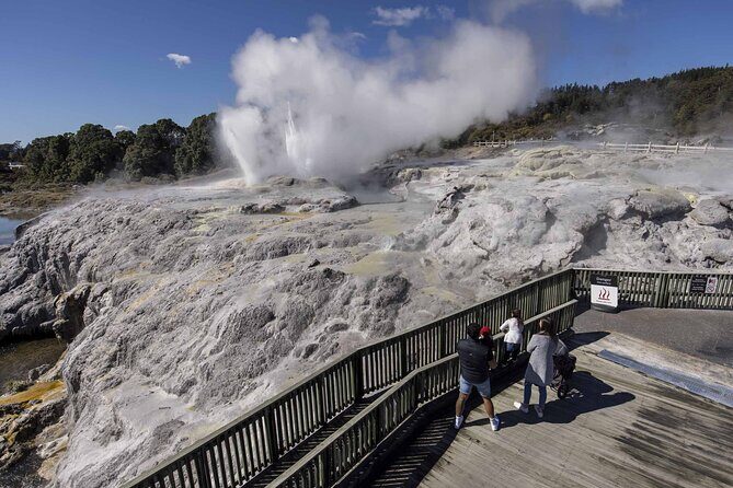 Rotorua: Te R Guided Experience + Haka - FAQs  