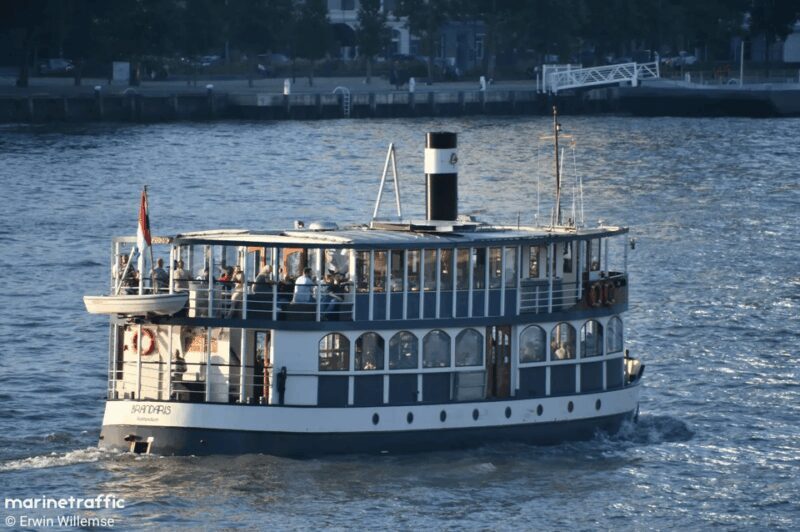 Rotterdam: 2.5-Hour Leckers Boat Cruise and Buffet - Key Points