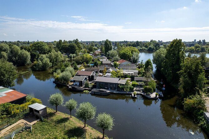Rotterdam countryside on the wheels - bike tour around city - Key Points