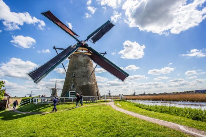 Rotterdam: Kinderdijk UNESCO World Heritage Entry Ticket - Getting to Kinderdijk