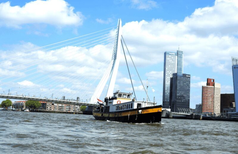 Rotterdam: Pub Cruise with Drinks and Bites - Authenticity and Customer Feedback