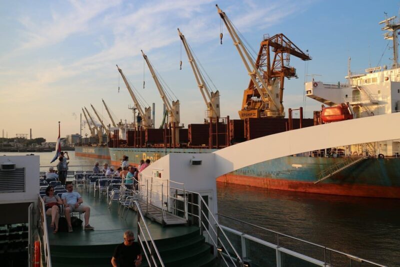 Rotterdam: Summer Evening Cruise with Live Entertainment - Value for Money